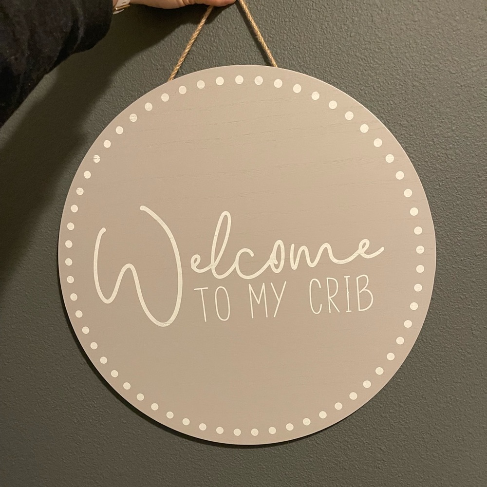 “Crib” nursery sign in gray